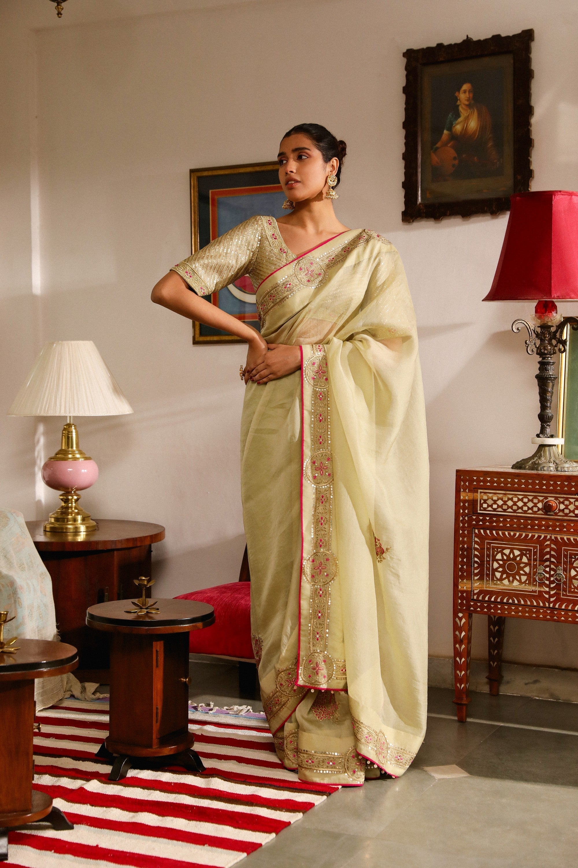 AMAIRAA SAREE SET