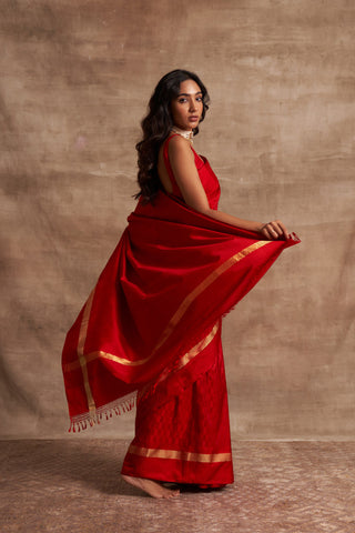 'Laal Anchal' Kadhua Benarasi Handloom Sari