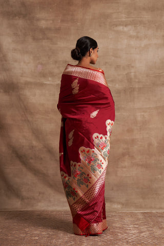 'Mehrab Gulab' Laal Kadhua Benarasi Handloom Sari