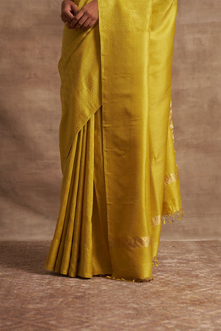 'Peela Anchal' Kadhua Benarasi Handloom Sari