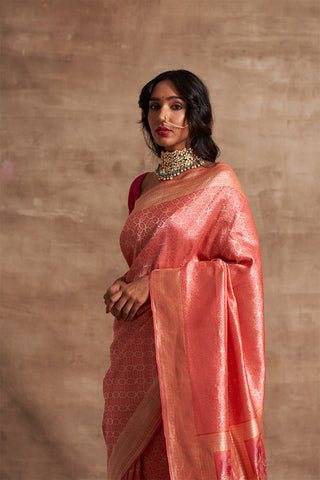 'Chaand Ki Jaali' Gulabi Benarasi Handloom Sari