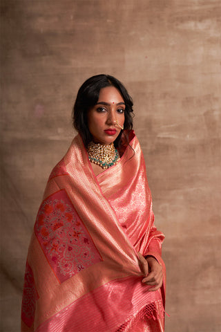 'Chaand Ki Jaali' Gulabi Benarasi Handloom Sari