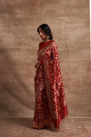 'Surkh Surur' Laal Benarasi Handloom Sari