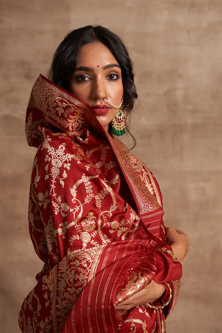 'Surkh Surur' Laal Benarasi Handloom Sari