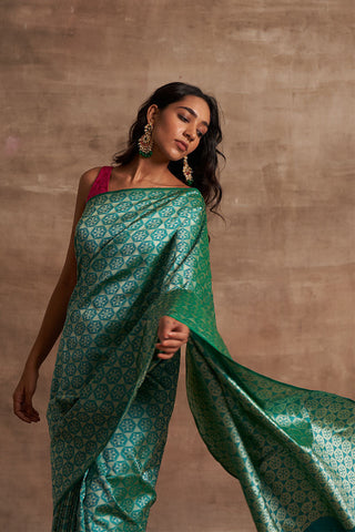 'Husna Firozi' Tanchoi Benarasi Handloom Sari