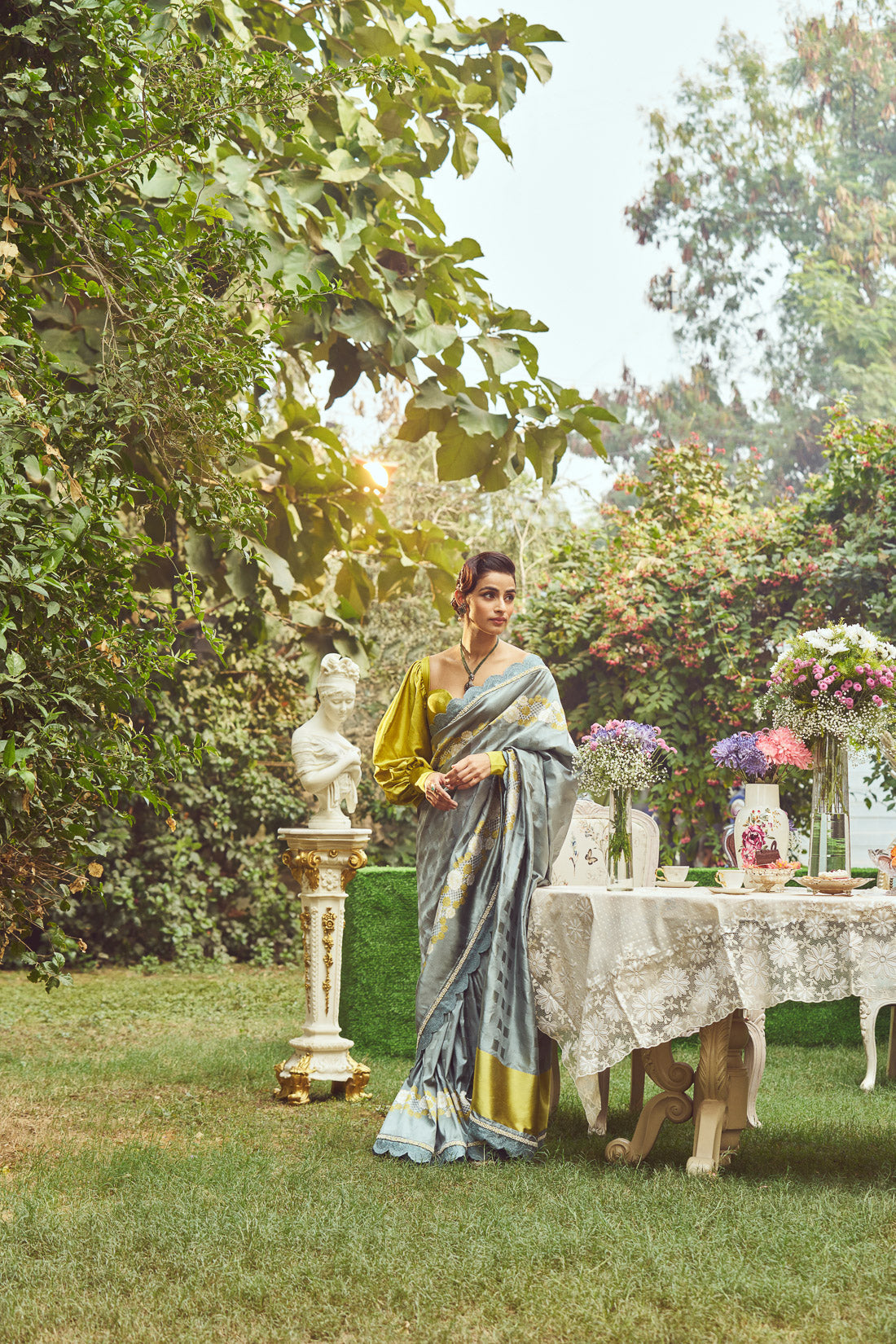 'Lady Jessica' Kadhua Meenakari Zari Handloom Sari with Embroidered Border