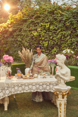 'Jane Austen' Kadhua Zari Handloom Sari with Embroidered Border