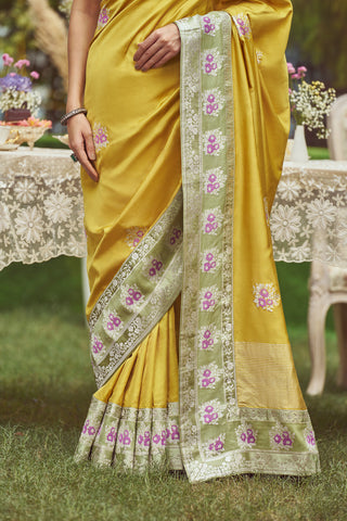 'Angelica' Kadhua Meenakari Zari Handloom Sari