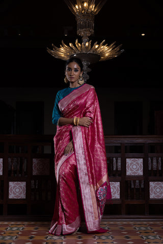 'Chaand Ki Jaali' Rani Geometric Benarasi Handloom Sari