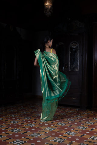 'Sunehari Potli' Hariyar Tissue Benarasi Handloom Sari