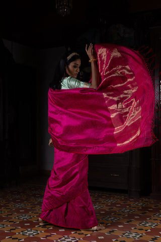 'Akriti' Rani Tanchoi Benarasi Handloom Sari