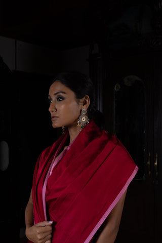 'Nakhreeli' Laal Satin Benarasi Handloom Sari