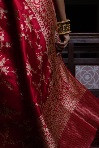 'Champai Noor' Laali Jaal Benarasi Handloom Sari