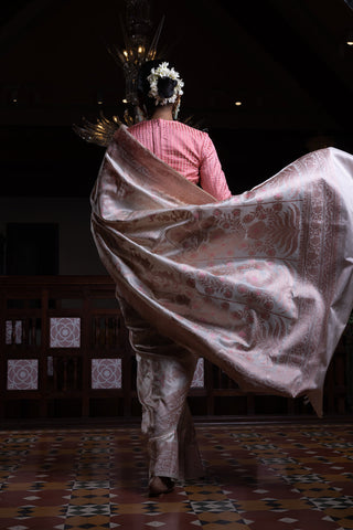 'Jaal Manjari' Shwet Jangla Benarasi Handloom Sari