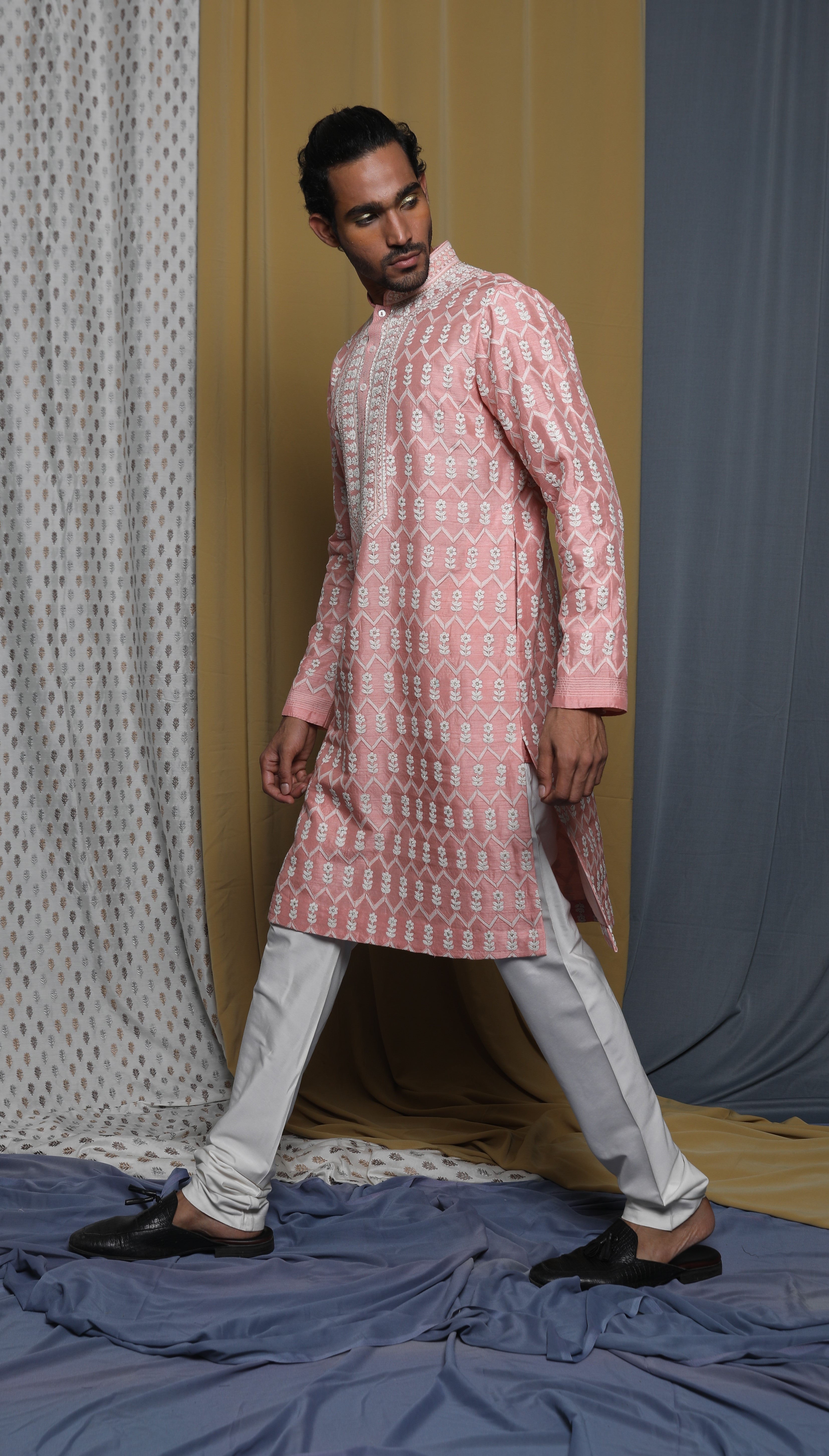 Pink all over emb kurta