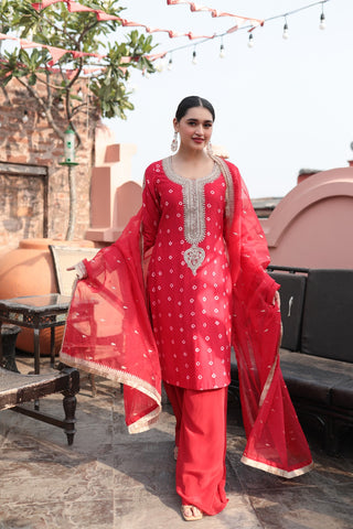 RED EMBROIDERD SUIT WITH SHARARA