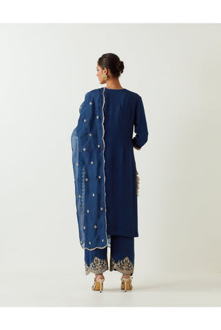 NAVY YOKE EMBROIDRED KURTA AND PANTS WITH EMBROIDERED DUPATTA