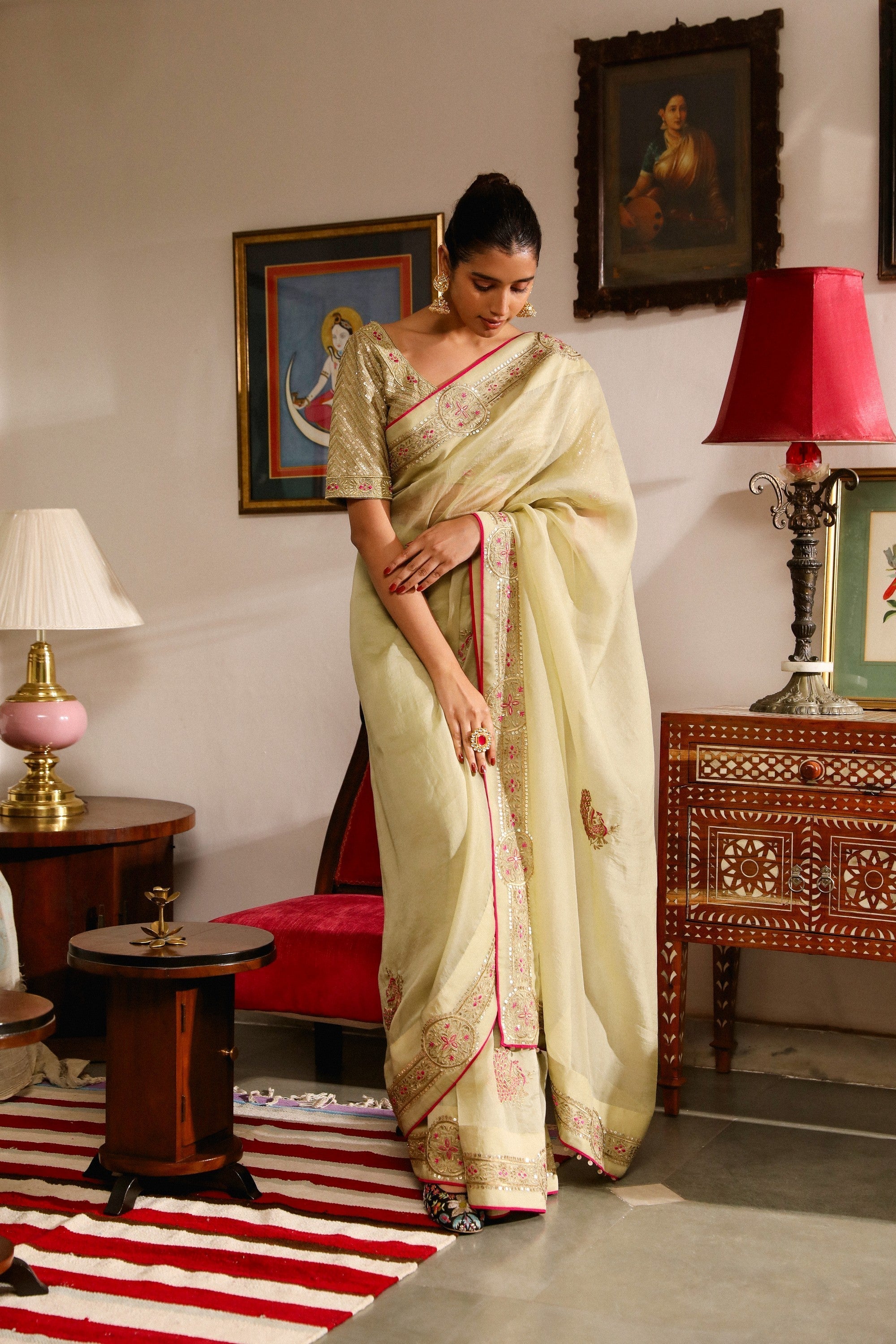 AMAIRAA SAREE SET