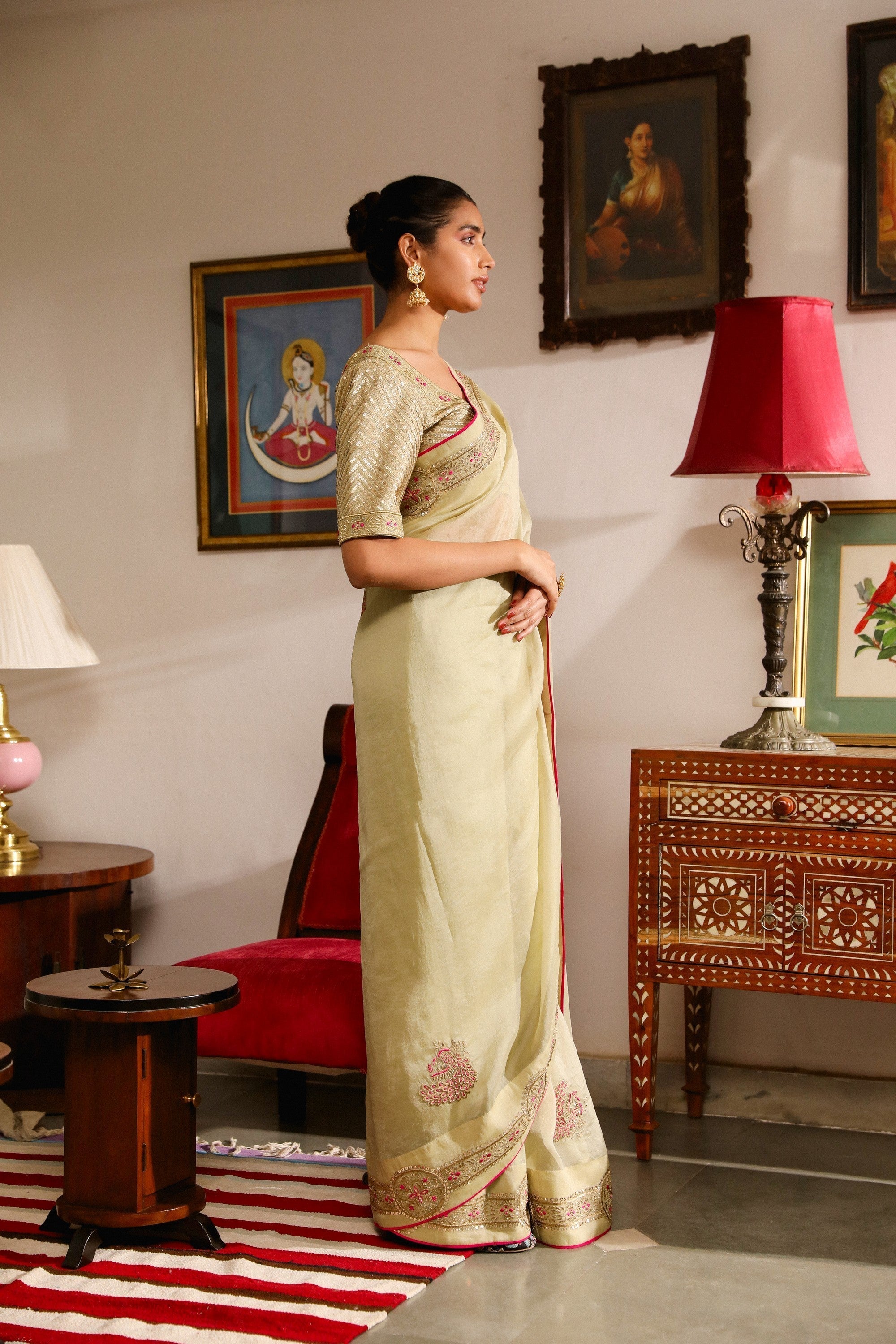 AMAIRAA SAREE SET