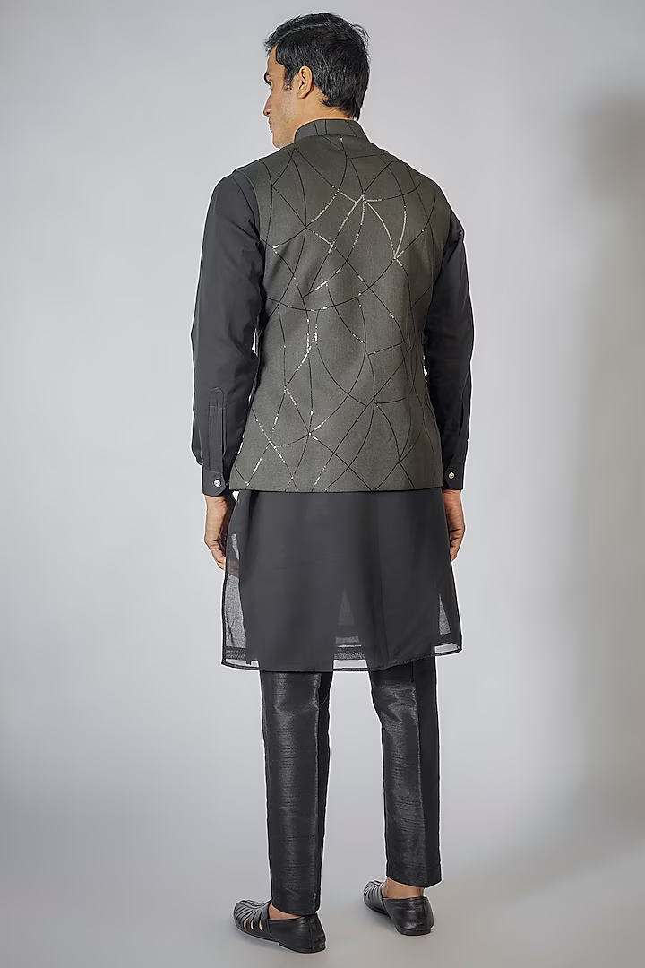 Black Zipper Embroidered Kurta-Jacket Set