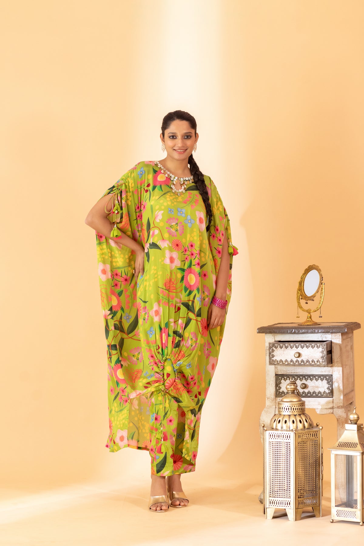 A floral printed kaftan set with pants