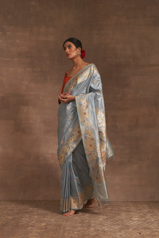 'Kumud Kilol' Aasmani Benarasi Handloom Sari