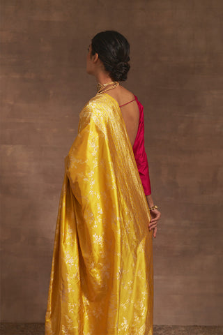 'Champai Noor' Peeli Benarasi Handloom Sari