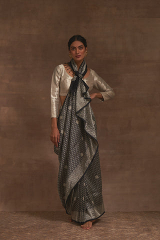 'Jhilmil Sitara' Syah Benarasi Handloom Sari