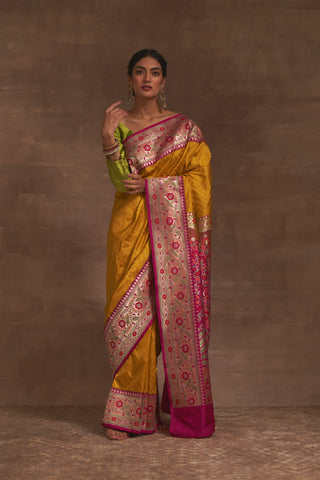 'Rang Bazar' Pitambari Kadiyal Benarasi Handloom Sari