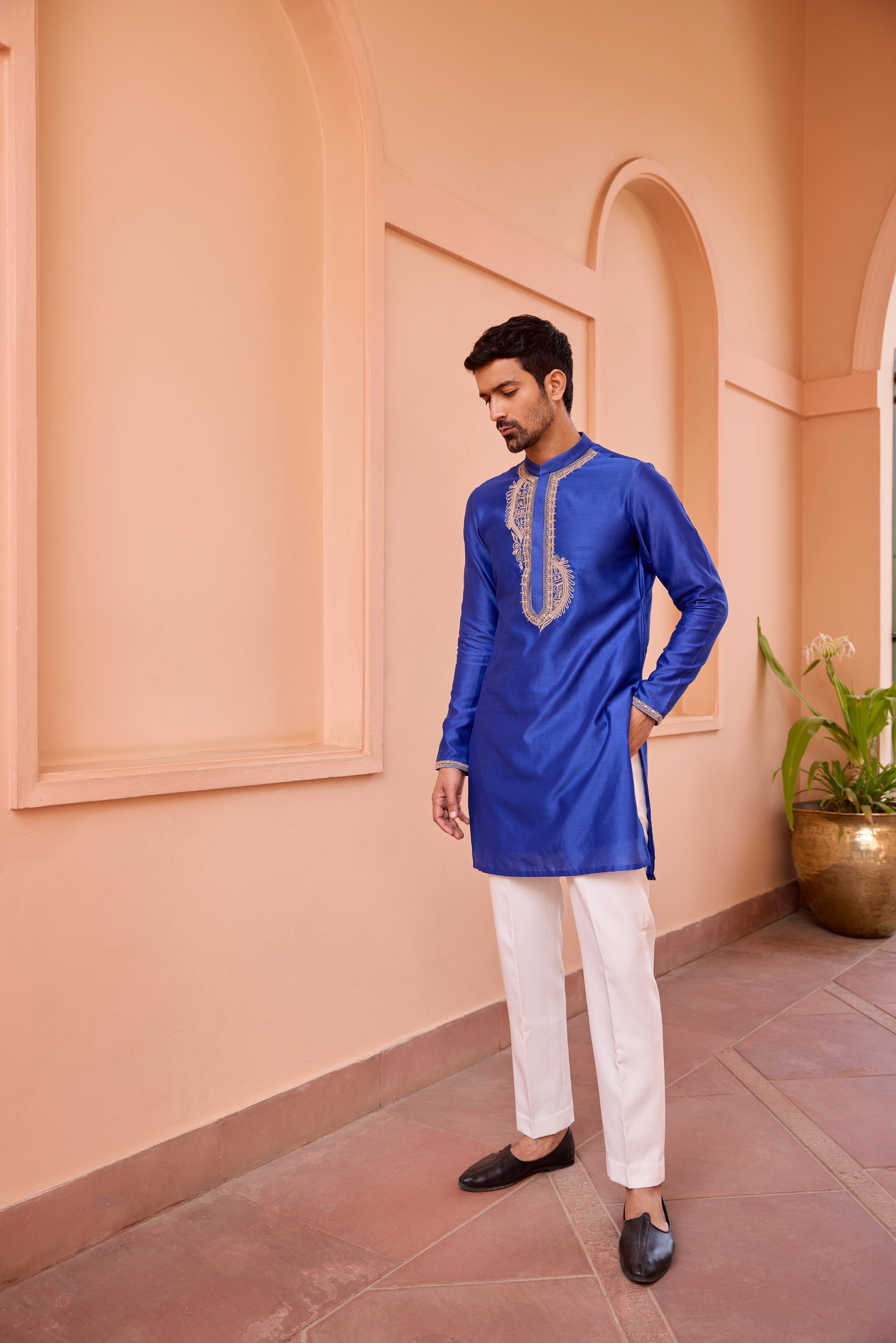 Blue dori and hand embroidered silk kurta set