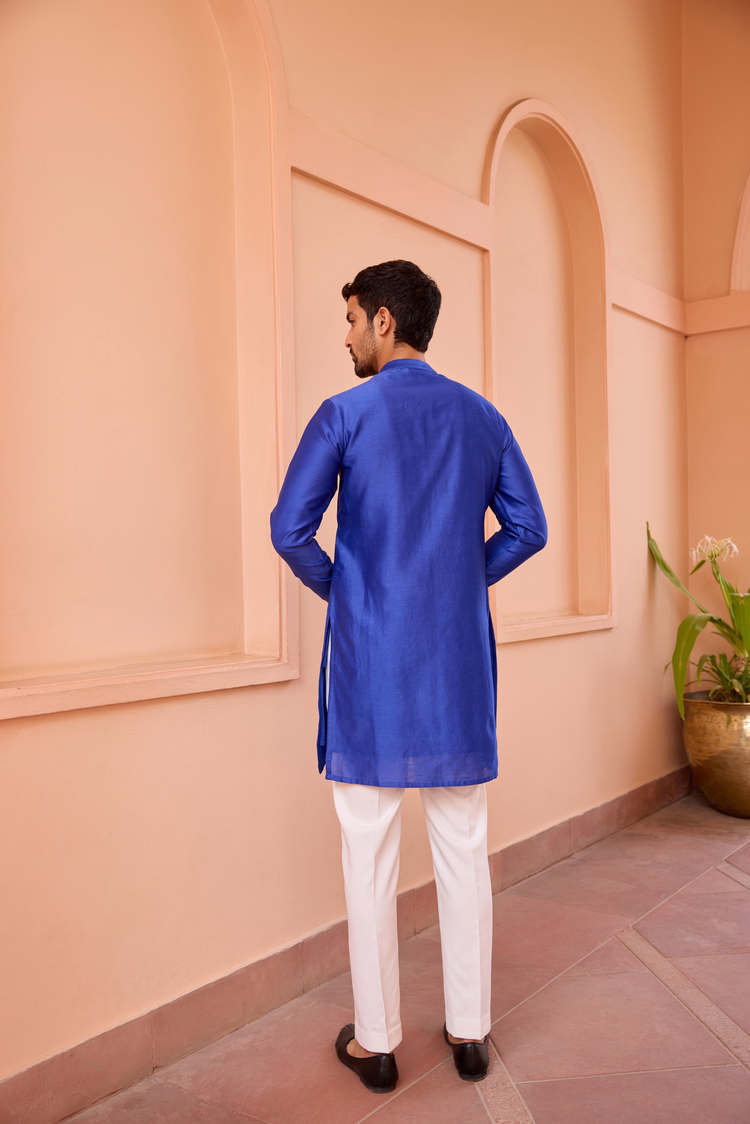 Blue dori and hand embroidered silk kurta set