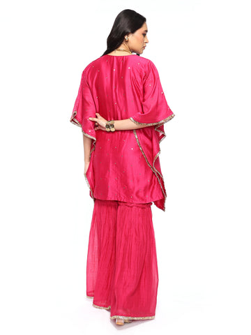 Short kaftan paired with garara pants